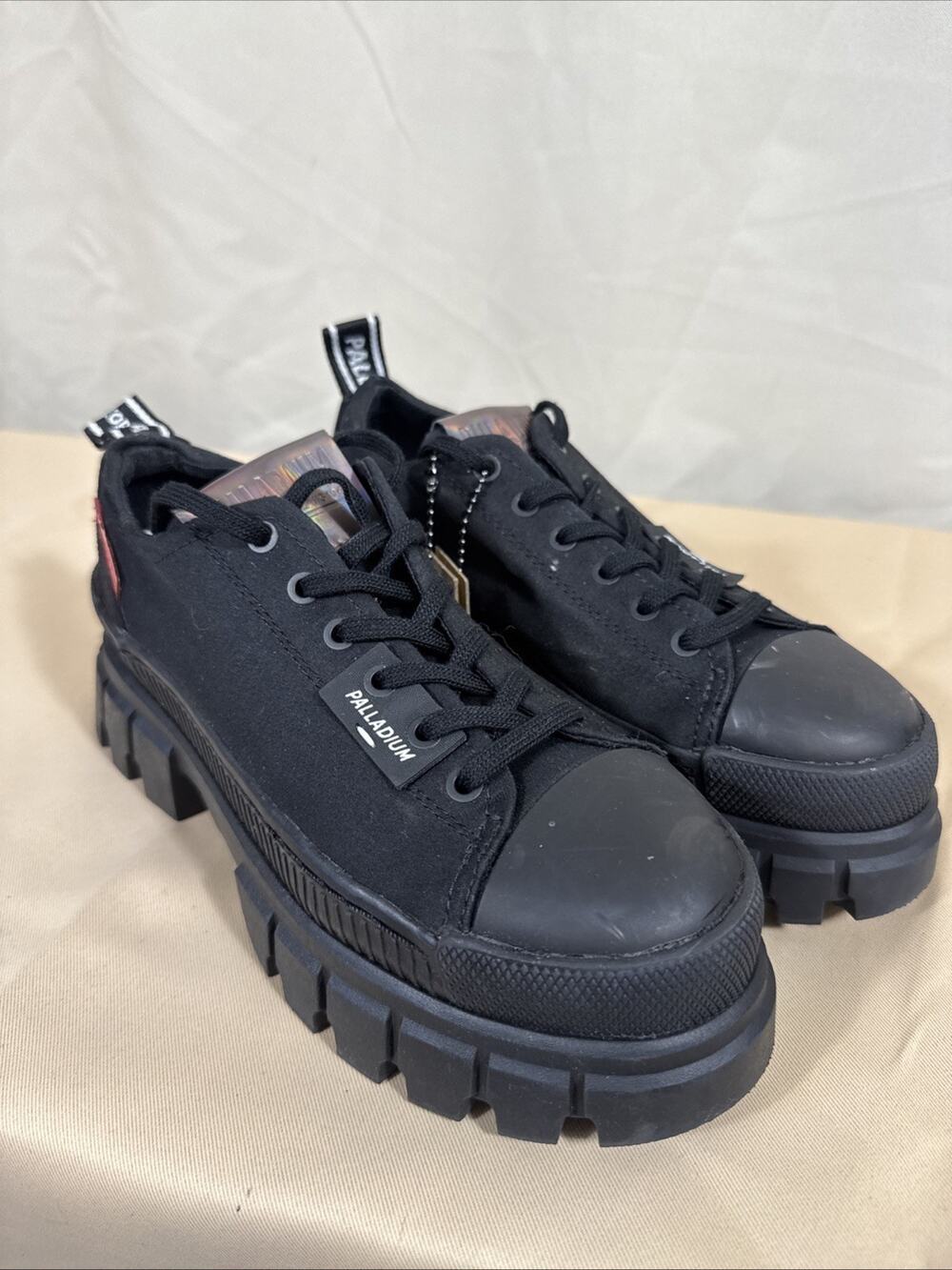 Palladium Revolt LO Black Womens Sz 6 Platform Chunky Shoes Gothic Grunge Y2K